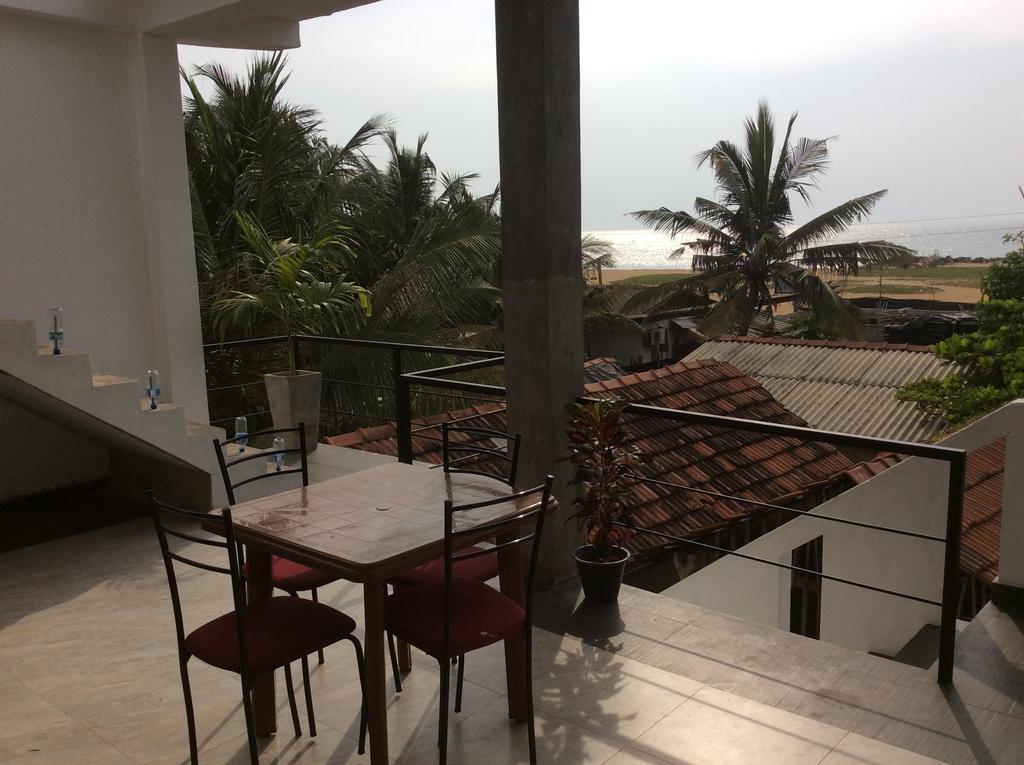 נגומבו Petit Guest House חדר תמונה